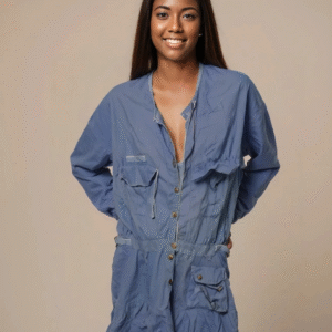 Vestido utilitário azul (peça única – tamanho pequeno)